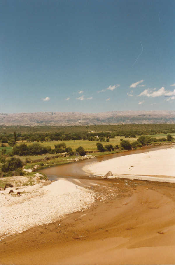 Río en Nono